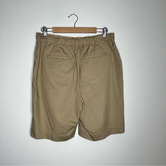 Lands' End Womens Size 14 Petite Khaki Bermuda 10 in. Inseam Shorts Modest - Picture 3 of 6
